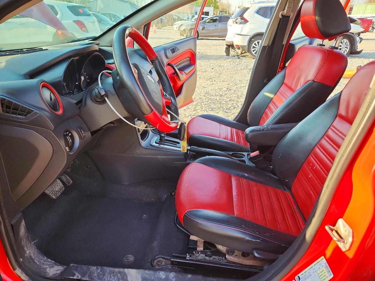 2013 Ford Fiesta Titanium - zdjęcie 7