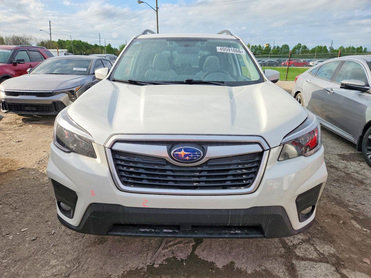 2021 Subaru Forester Premium - zdjęcie 5
