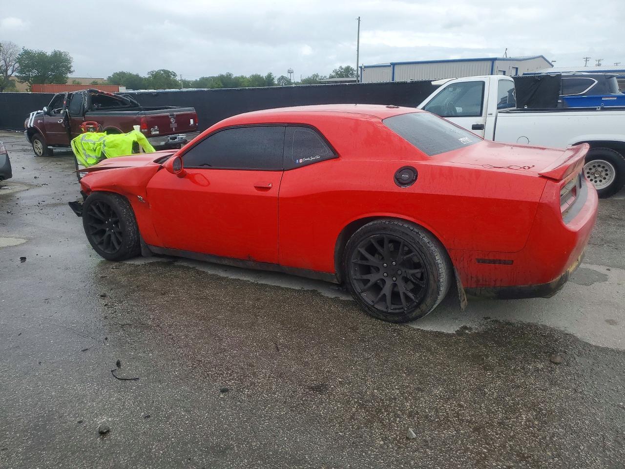 2015 Dodge Challenger R - zdjęcie 2