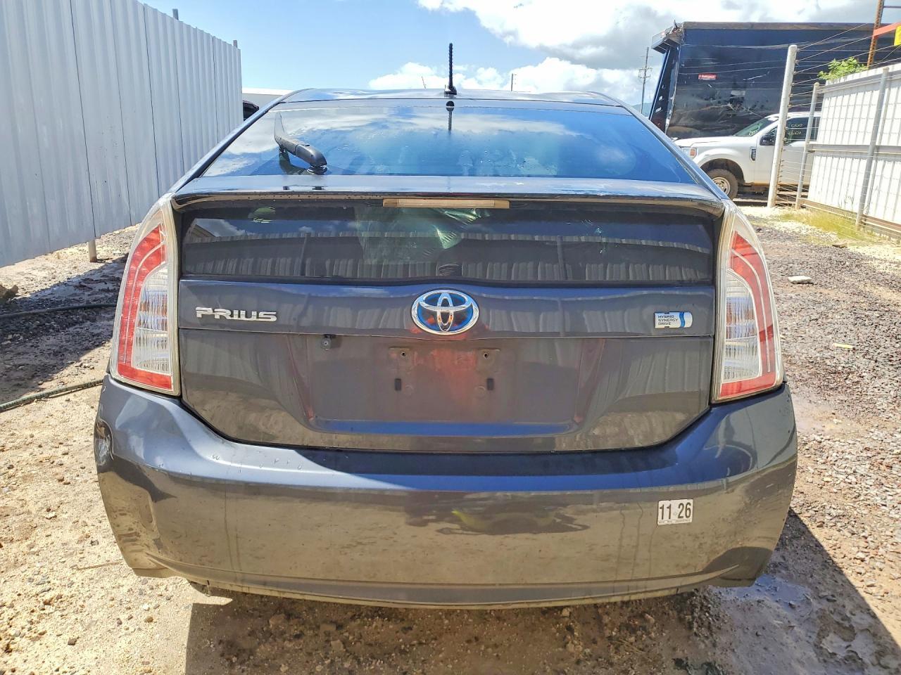 2013 Toyota Prius One - zdjęcie 6