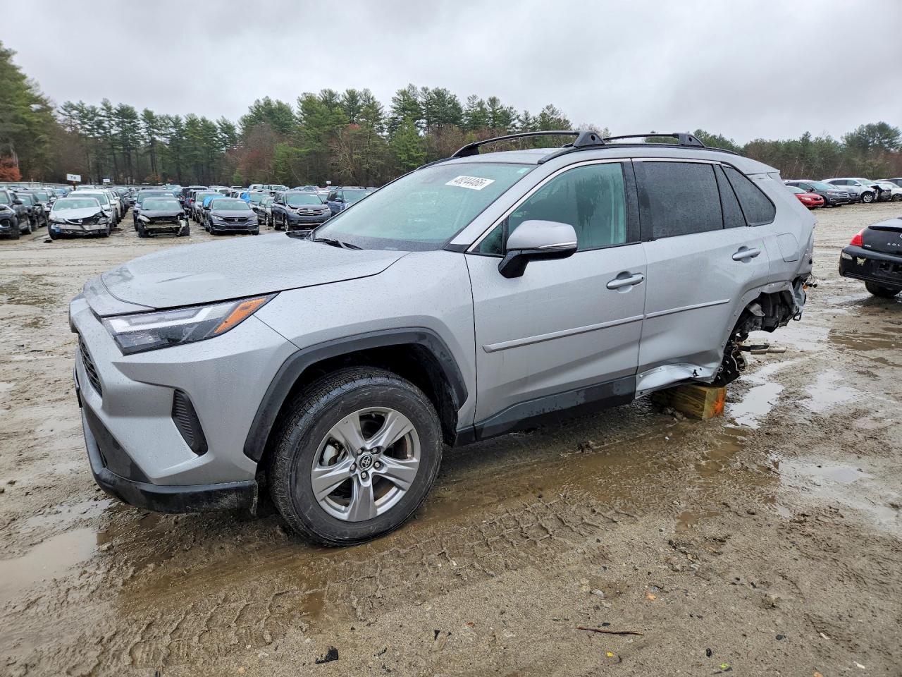 2024 Toyota Rav4 Xle - zdjęcie główne