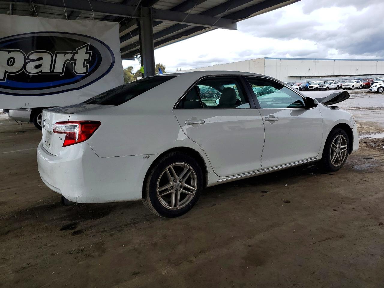 2013 Toyota Camry Se - zdjęcie 3