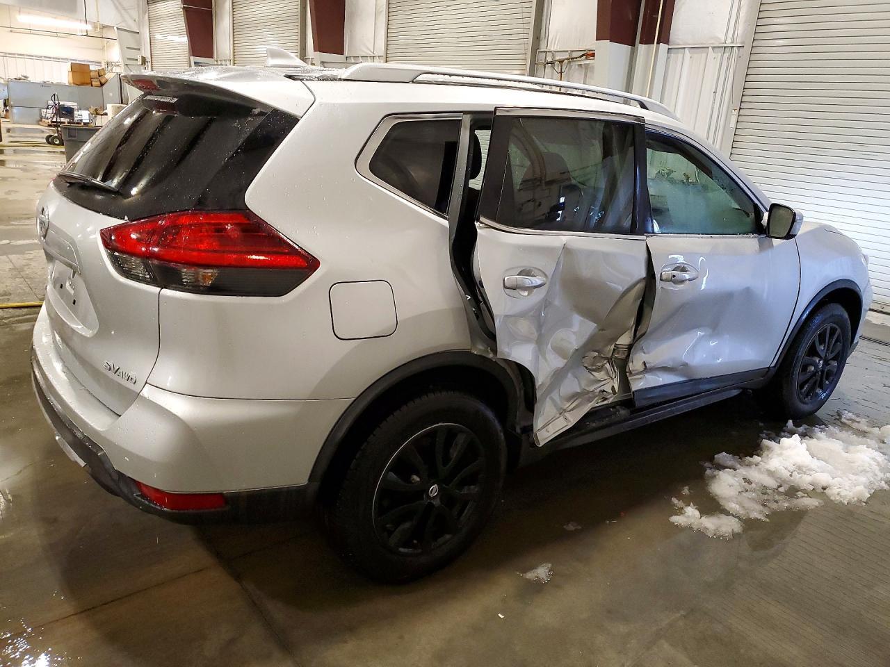2017 Nissan Rogue Sv - zdjęcie 3