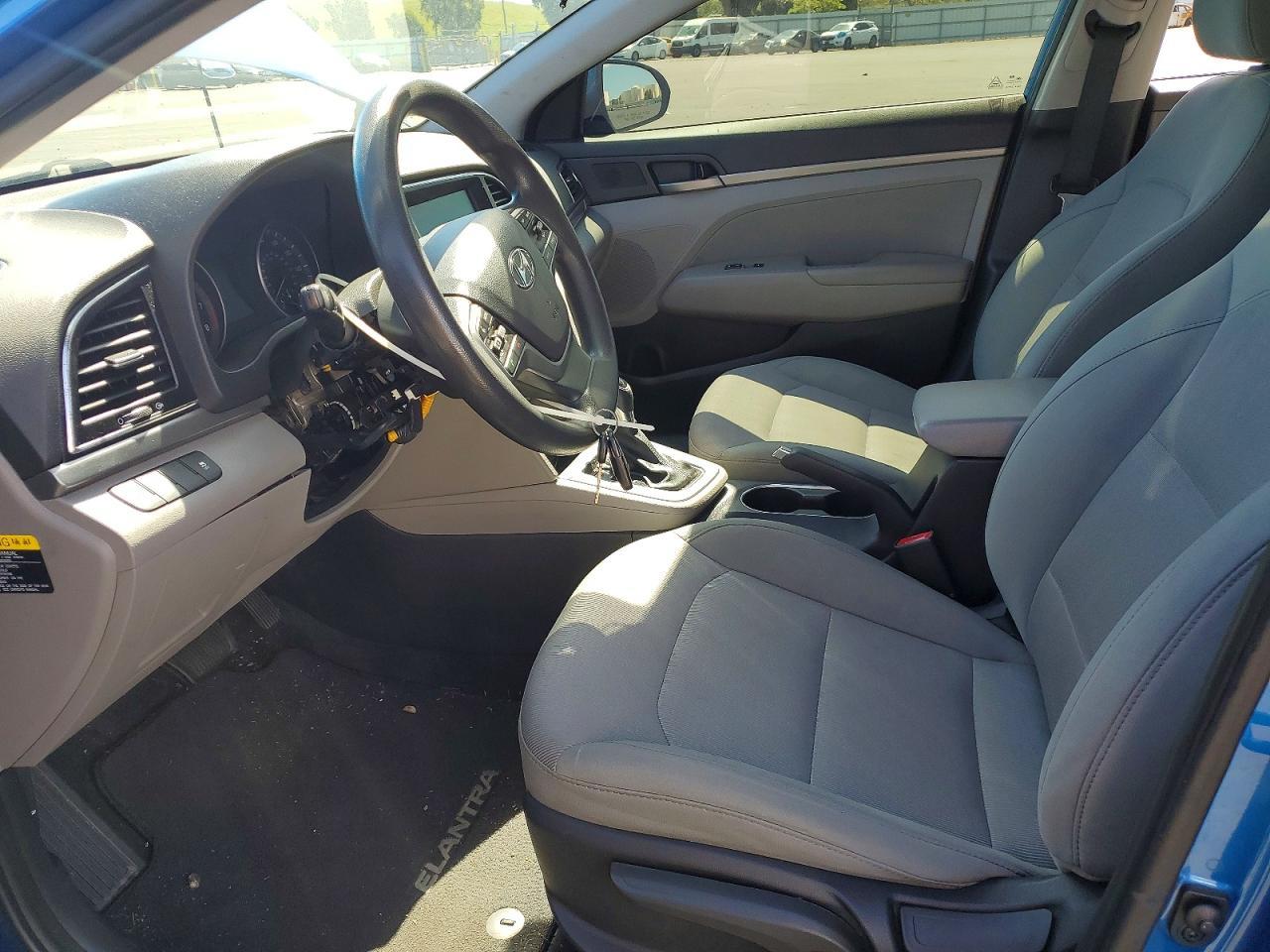 2017 Hyundai Elantra Se - zdjęcie 7