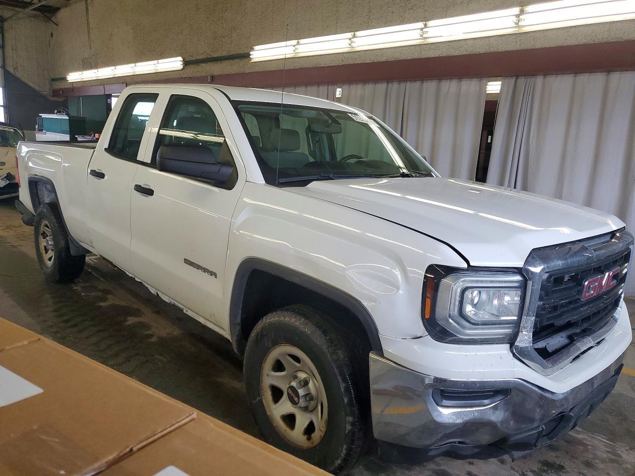 2016 GMC Sierra C1500 - zdjęcie 4