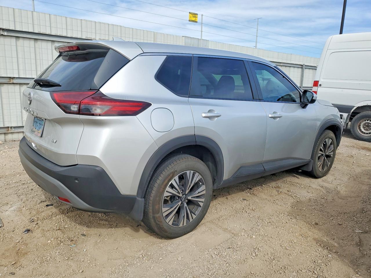 2023 Nissan Rogue Sv - zdjęcie 3