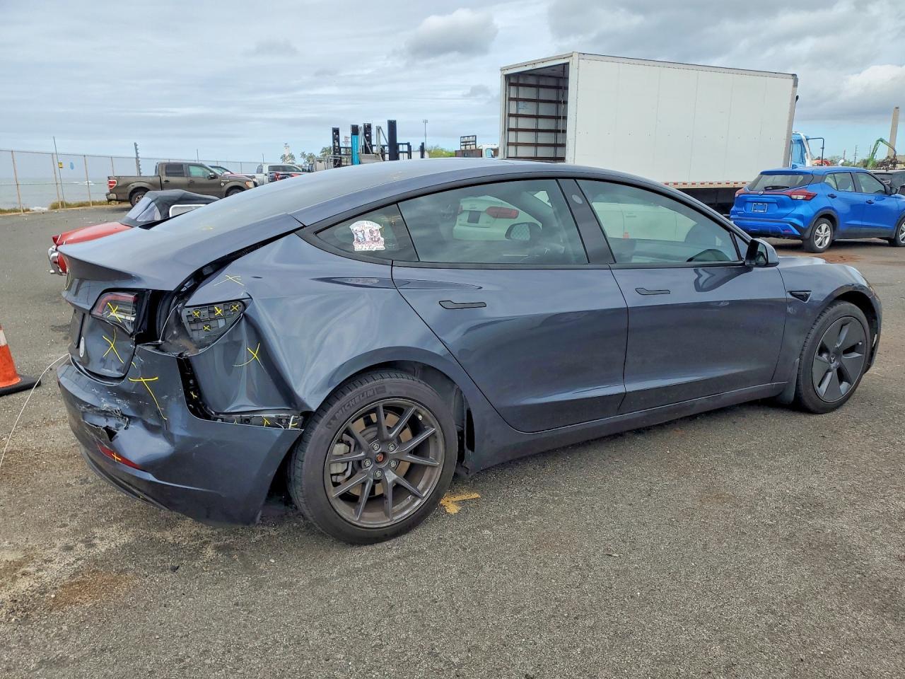 2023 Tesla Model 3 - zdjęcie 3
