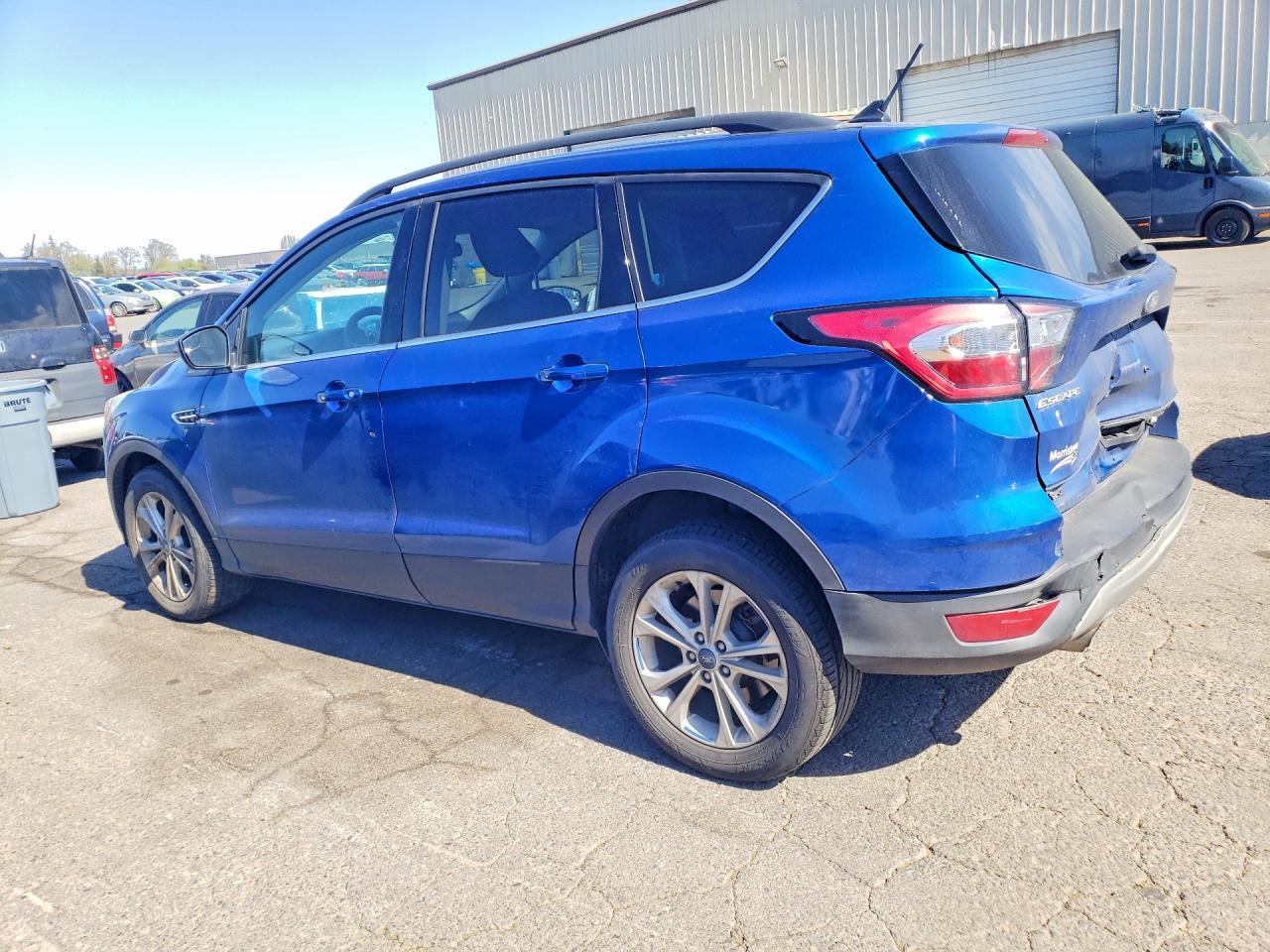 2018 Ford Escape - zdjęcie 2
