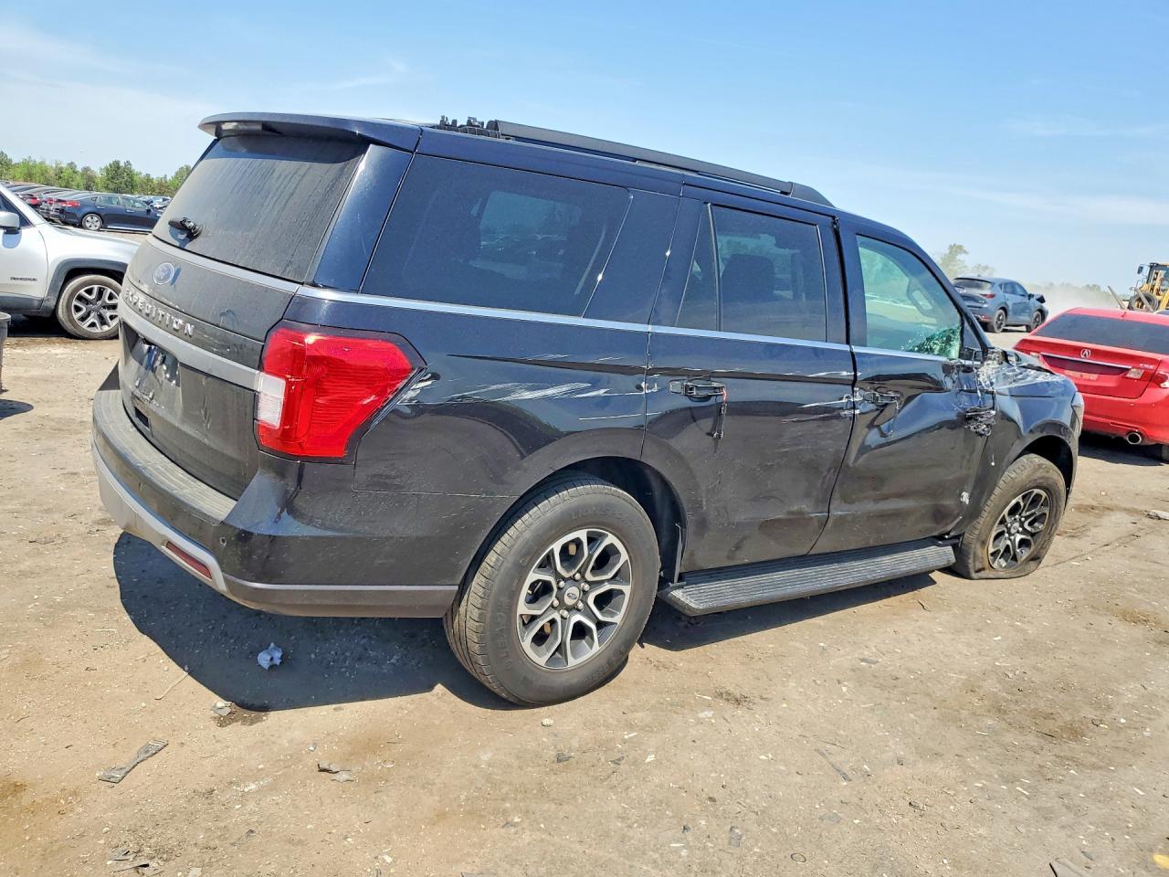 2024 Ford Expedition Xlt - zdjęcie 3