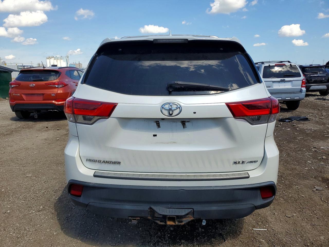 2018 Toyota Highlander Xle - zdjęcie 6