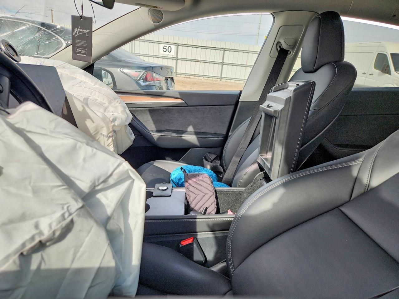 2023 Tesla Model Y - zdjęcie 9