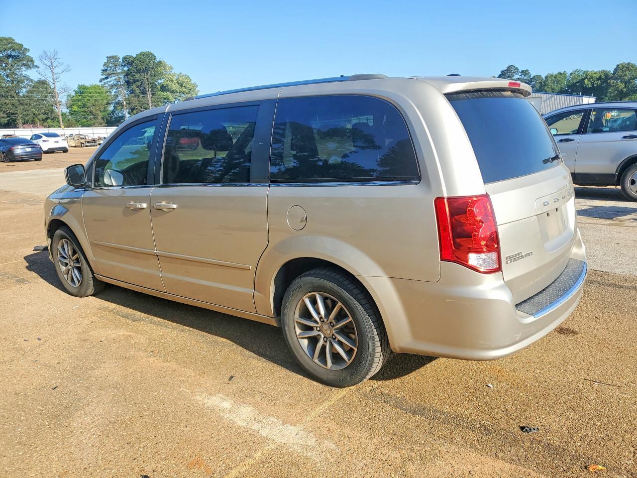2015 Dodge Grand Caravan Sxt - zdjęcie 2