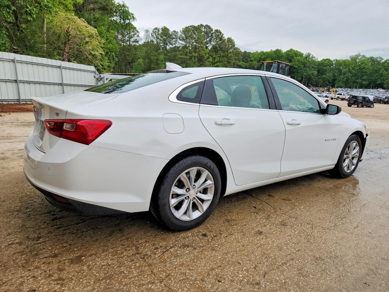 2023 Chevrolet Malibu Lt - zdjęcie 3