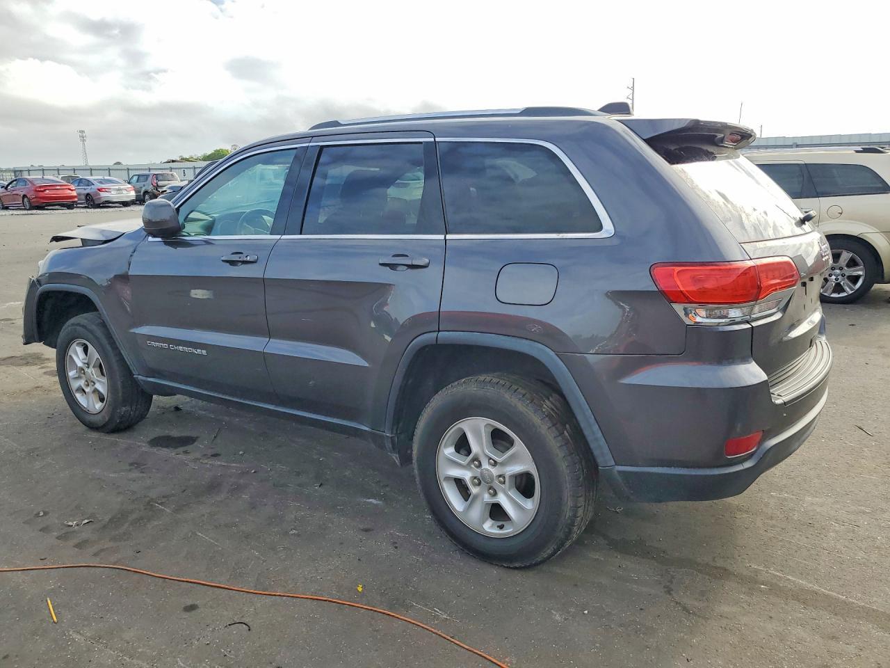 2015 Jeep Grand Cherokee Laredo - zdjęcie 2