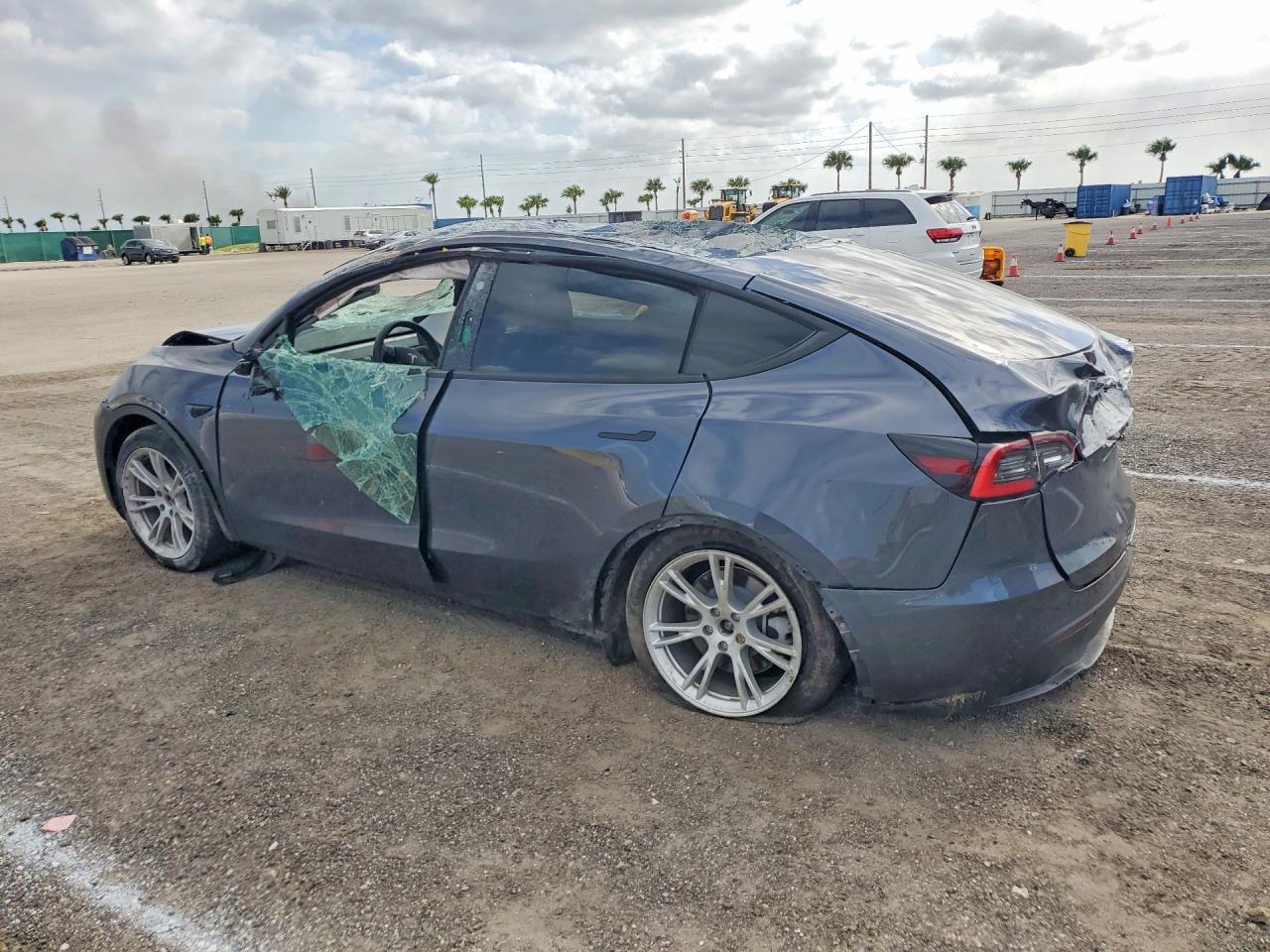 2021 Tesla Model Y - zdjęcie 2