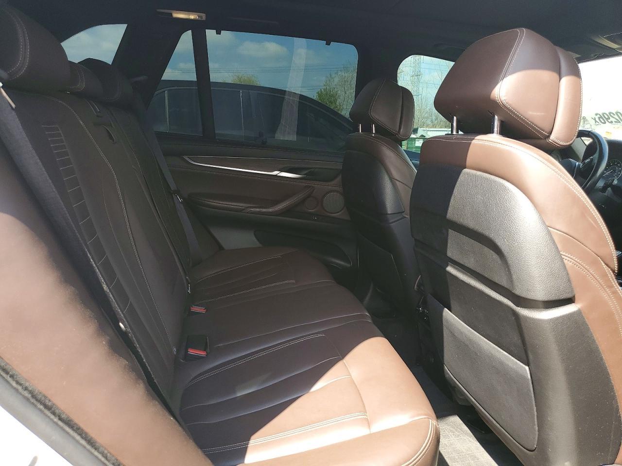 2017 BMW X5 xDrive50I - zdjęcie 10