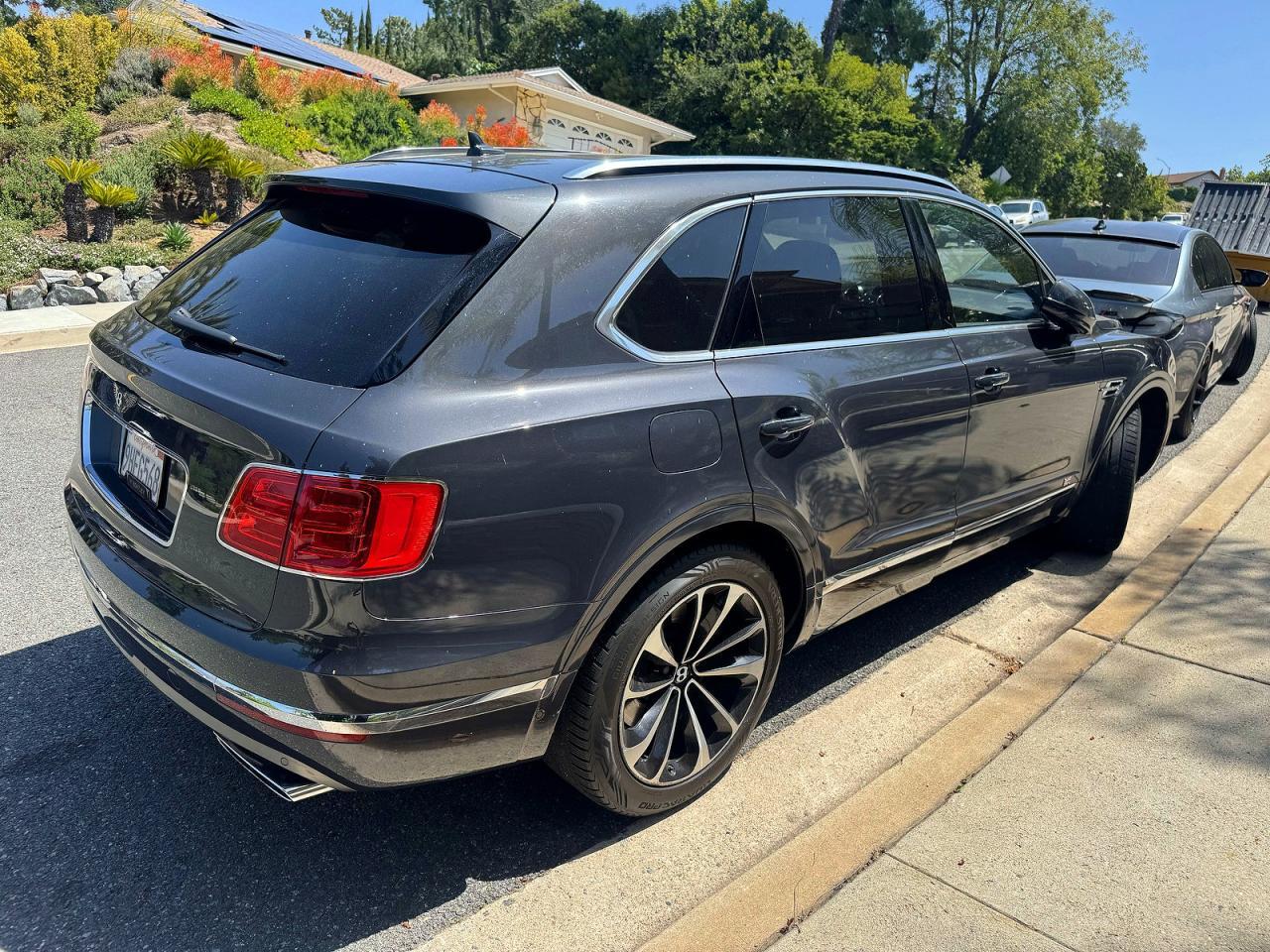 2017 Bentley Bentayga - zdjęcie 4