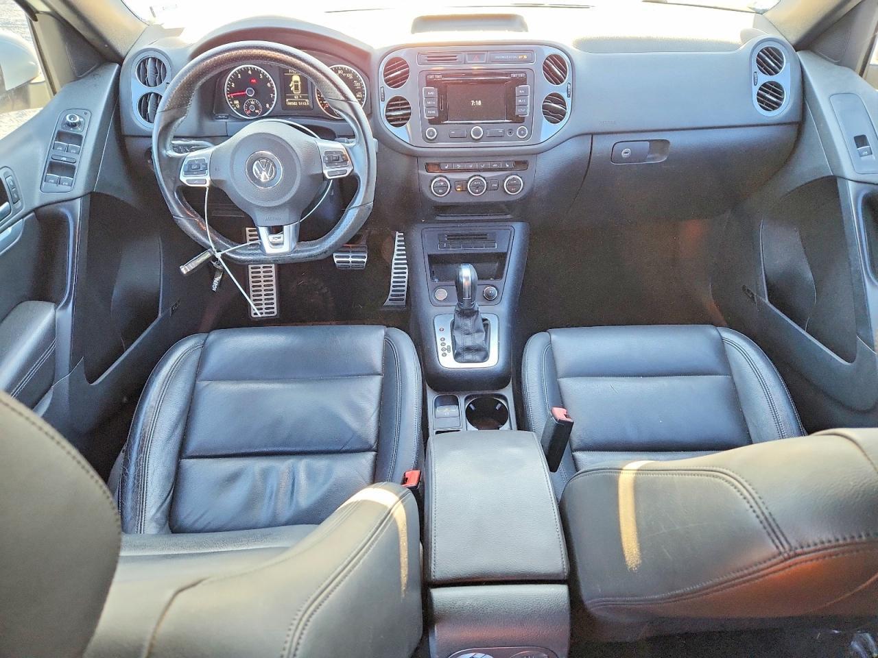 2014 Volkswagen Tiguan S - zdjęcie 8
