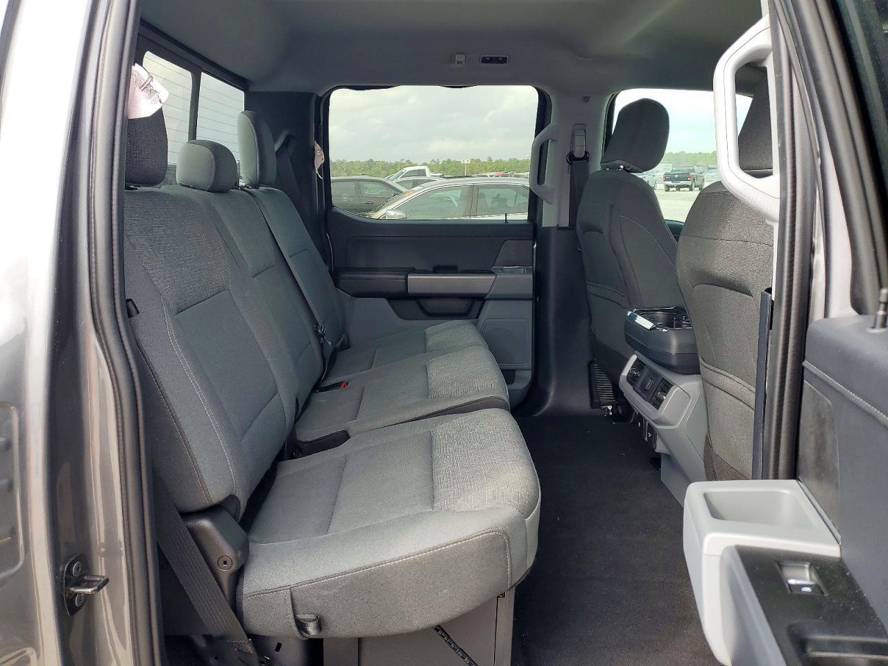 2024 Ford F150 Xlt - zdjęcie 11