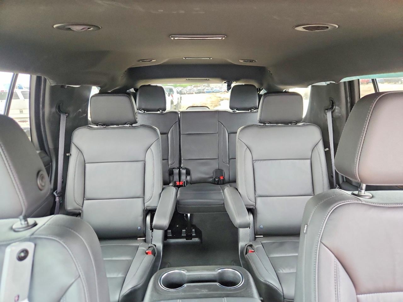 2021 Chevrolet Tahoe K1500 Z71 - zdjęcie 10