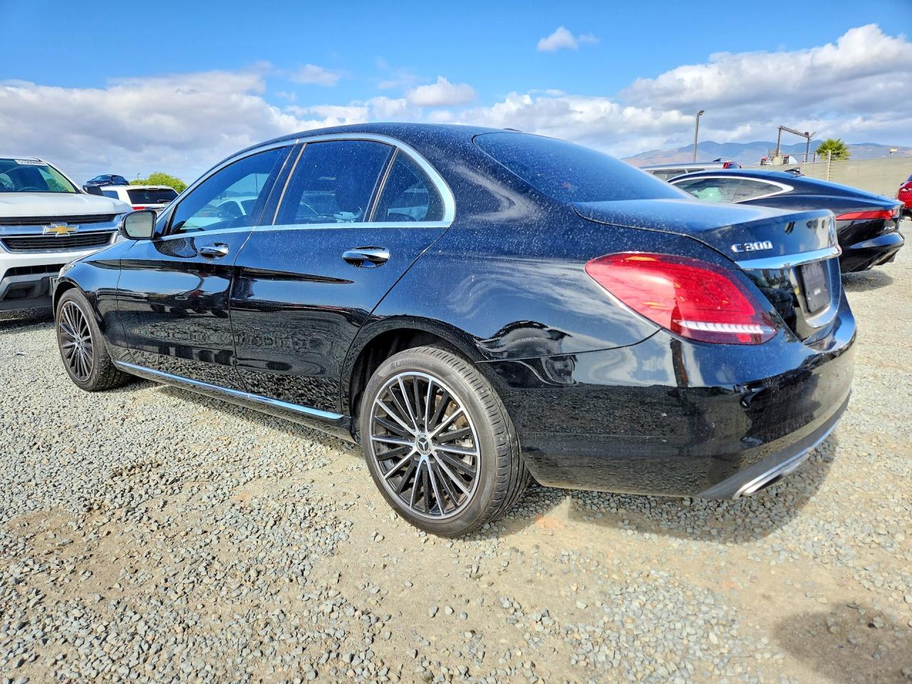 2021 Mercedes-Benz C 300 - zdjęcie 2