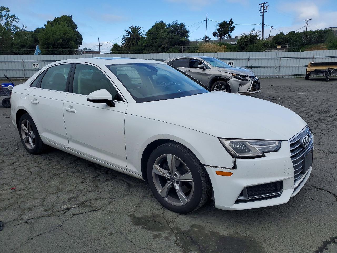 2019 Audi A4 Premium - zdjęcie 4