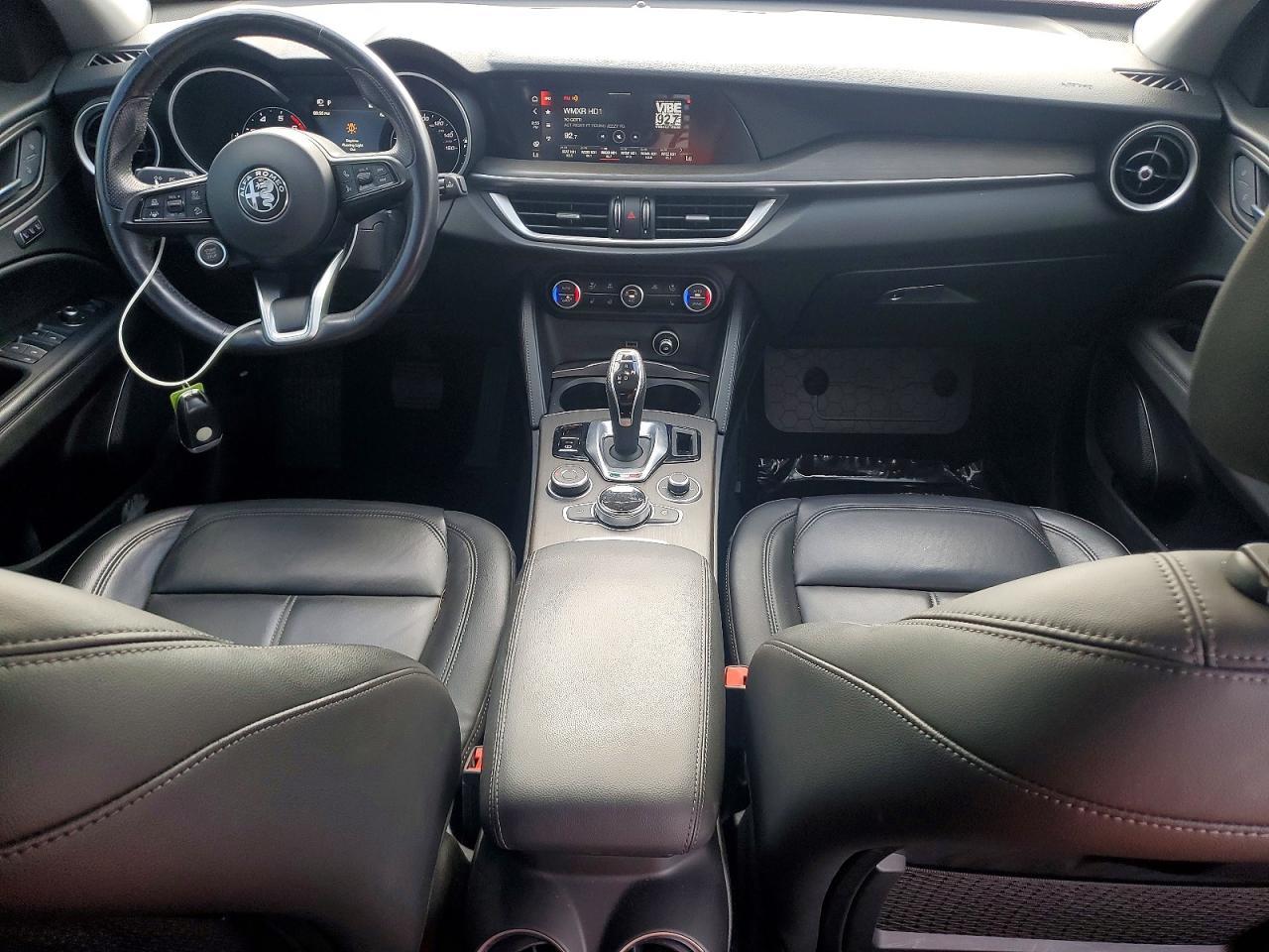 2021 Alfa Romeo Stelvio Ti - zdjęcie 8