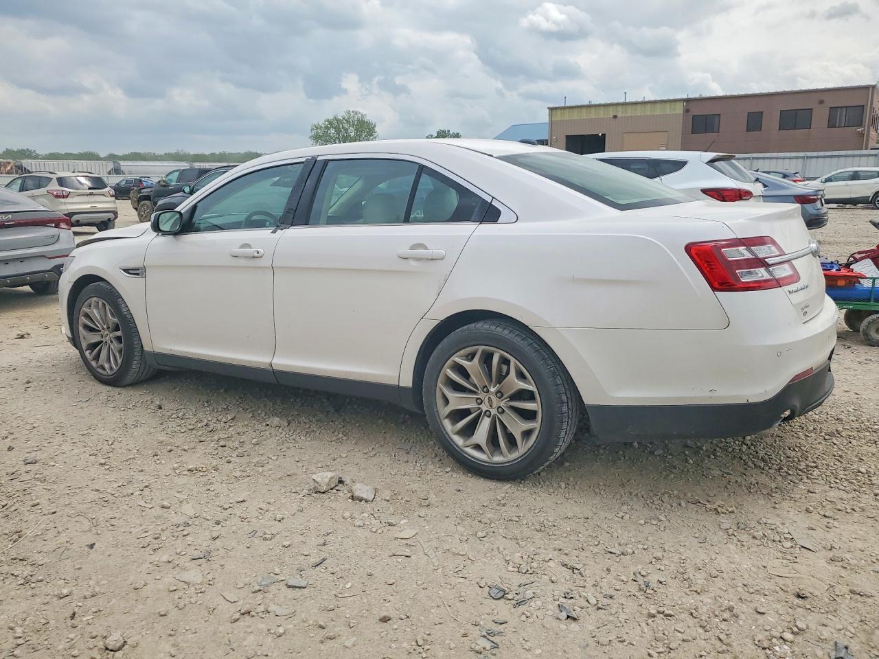 2019 Ford Taurus Limited - zdjęcie 2
