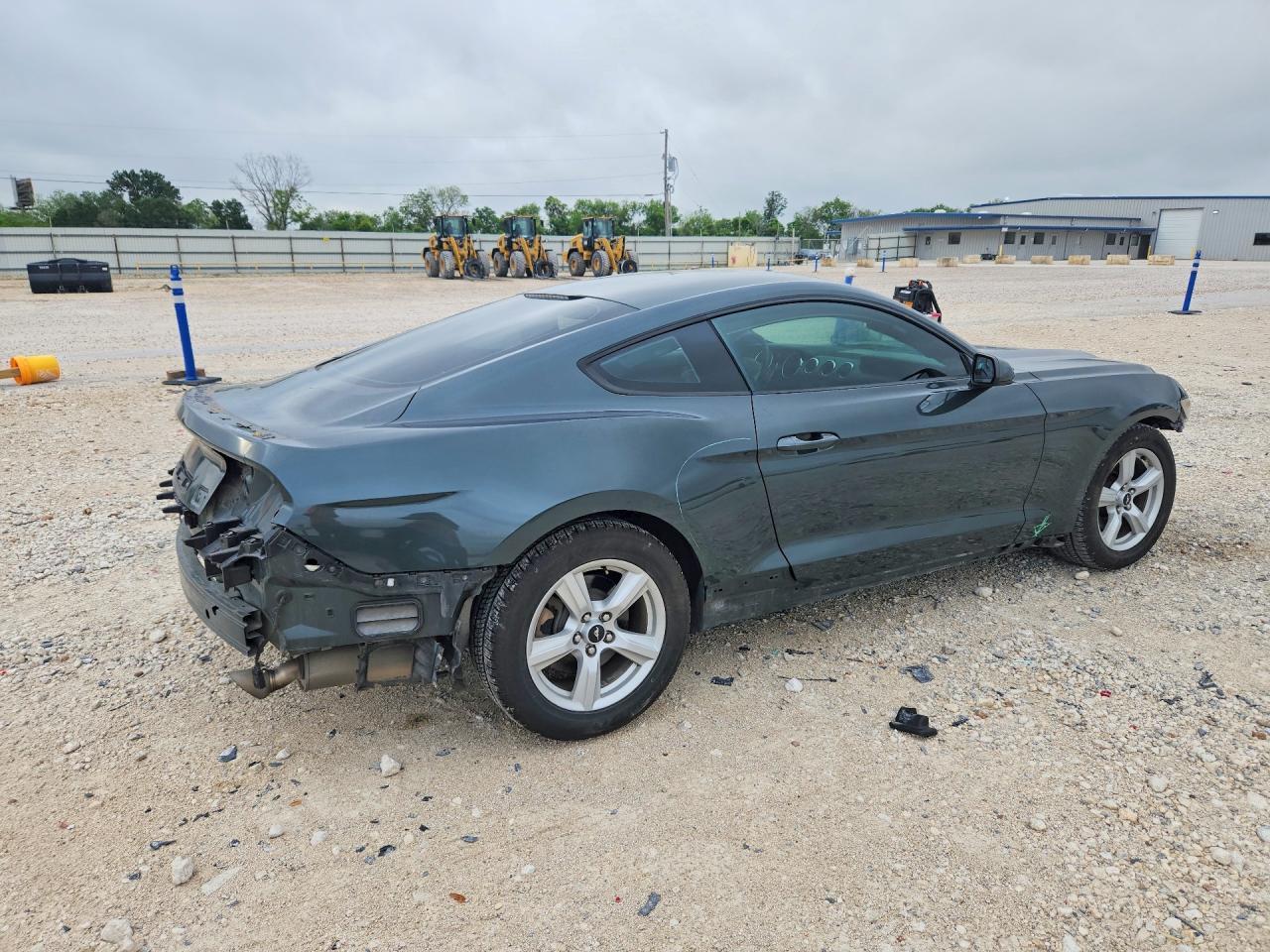 2016 Ford Mustang - zdjęcie 3
