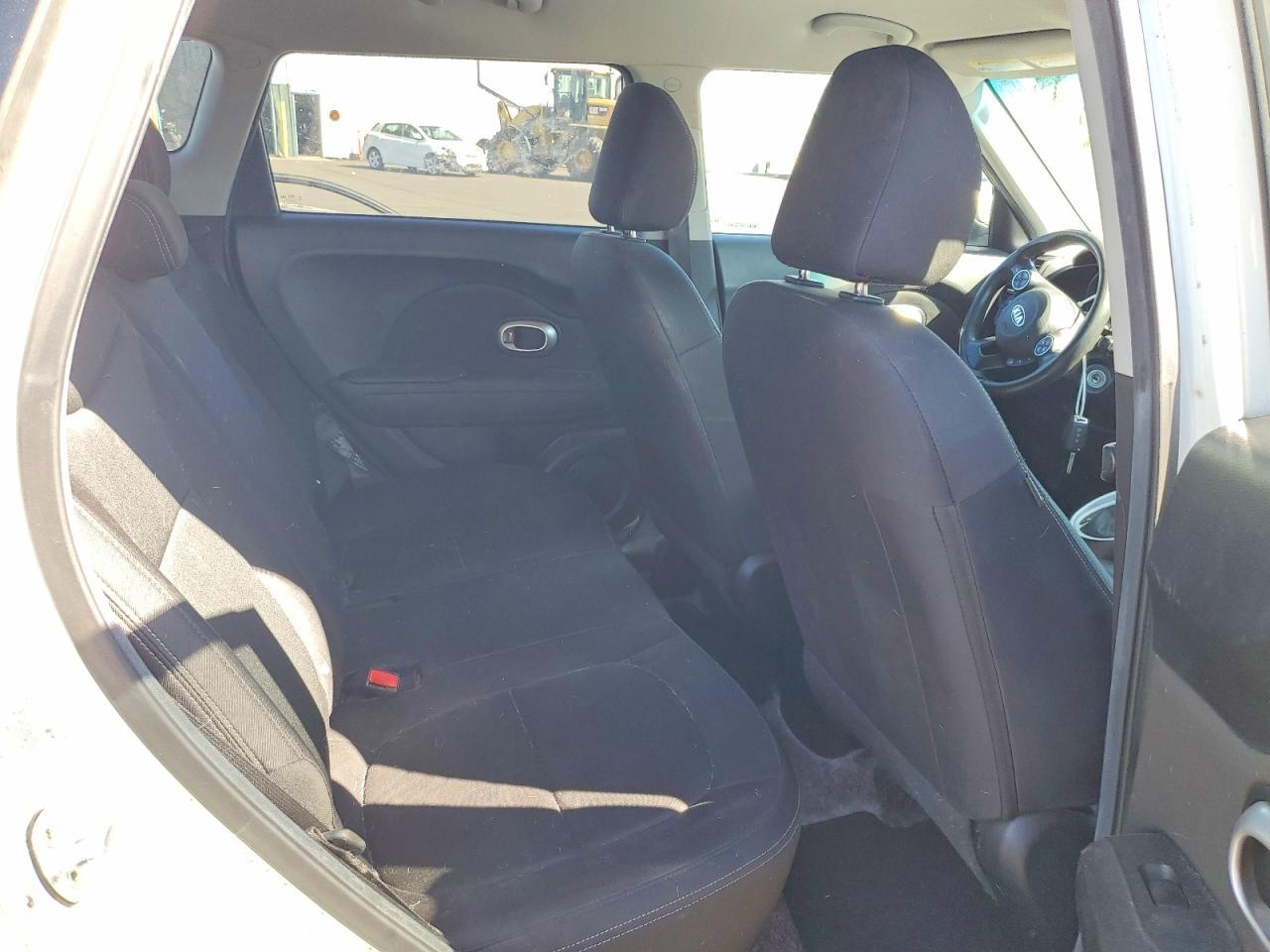 2016 Kia Soul Base - zdjęcie 10