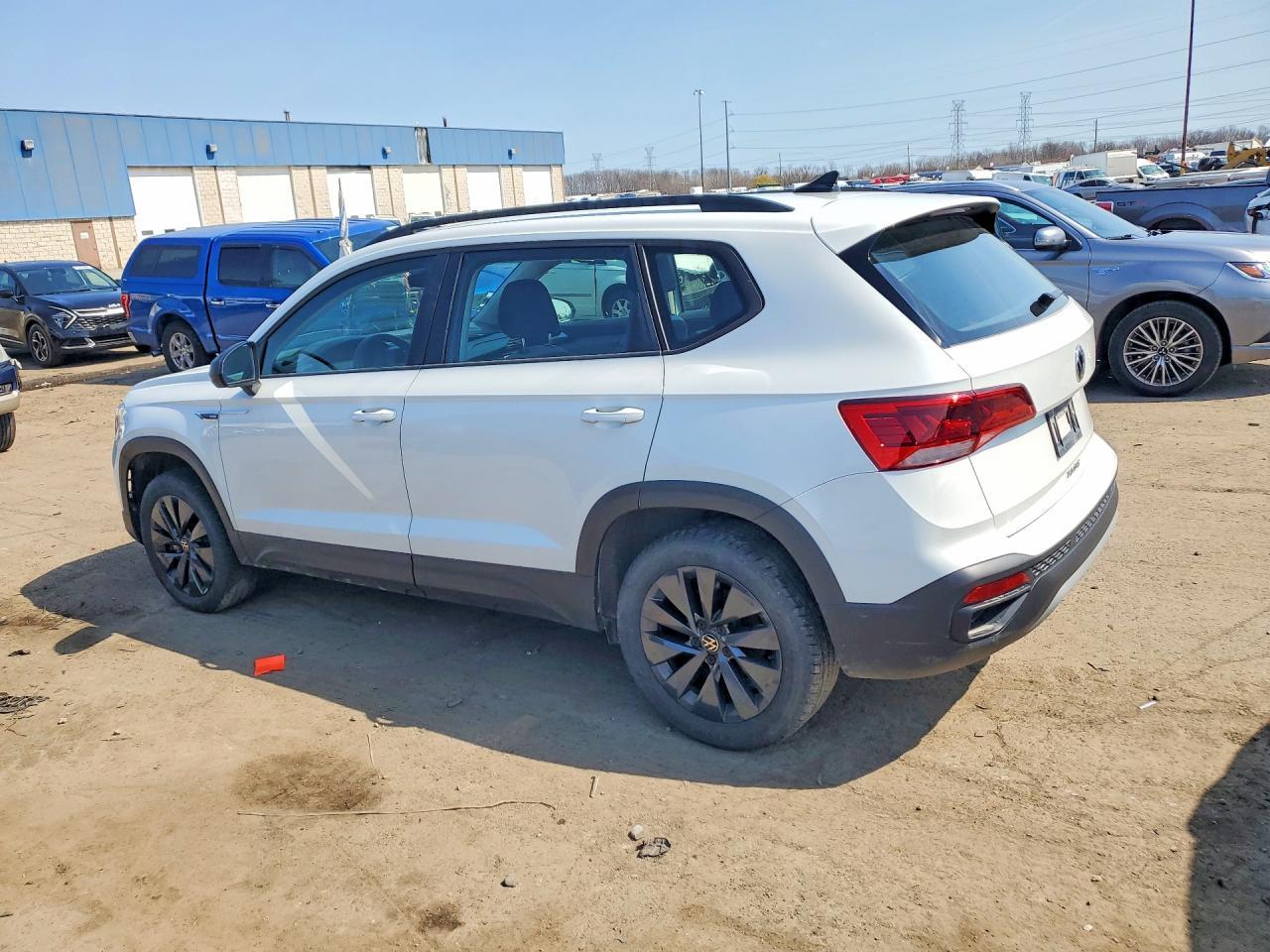 2024 Volkswagen Taos S - zdjęcie 2