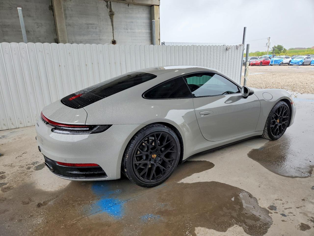 2023 Porsche 911 Carrera - zdjęcie 3