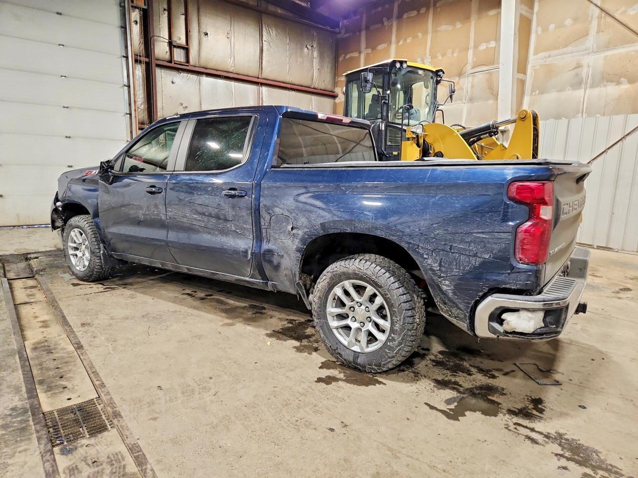 2022 Chevrolet Silverado K1500 Lt - zdjęcie 2