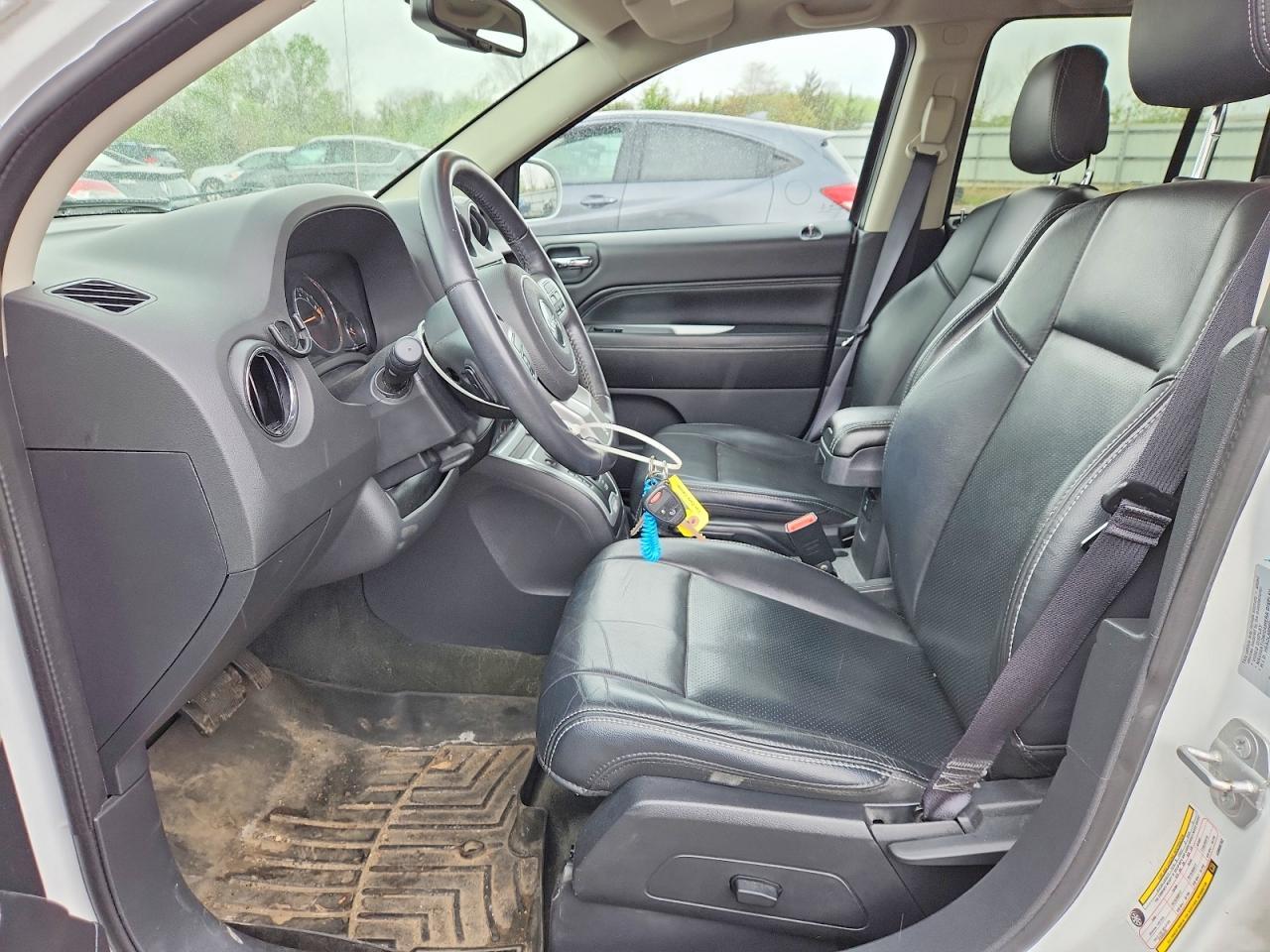 2016 Jeep Compass Latitude - zdjęcie 7