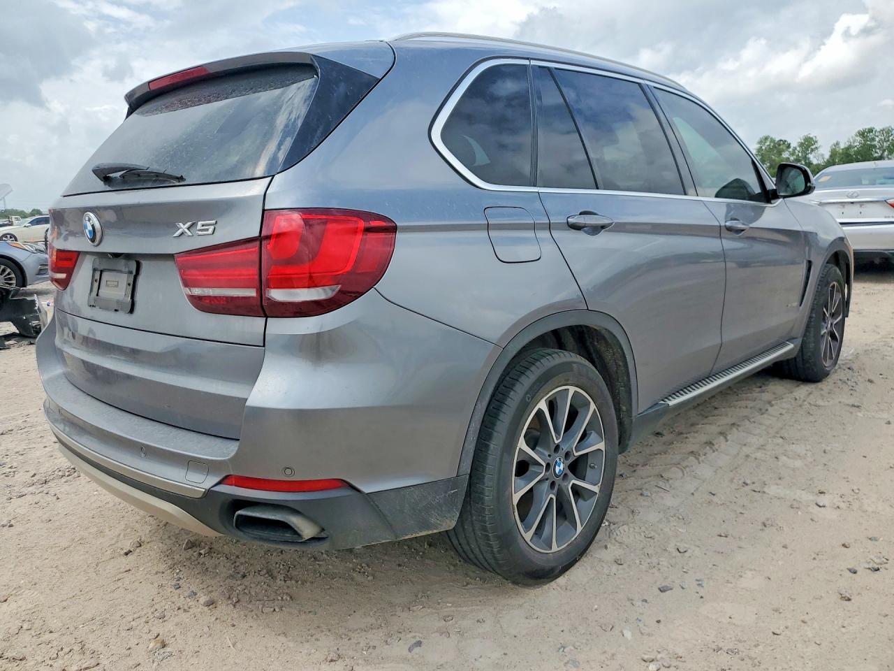 2014 BMW X5 xDrive50I - zdjęcie 3