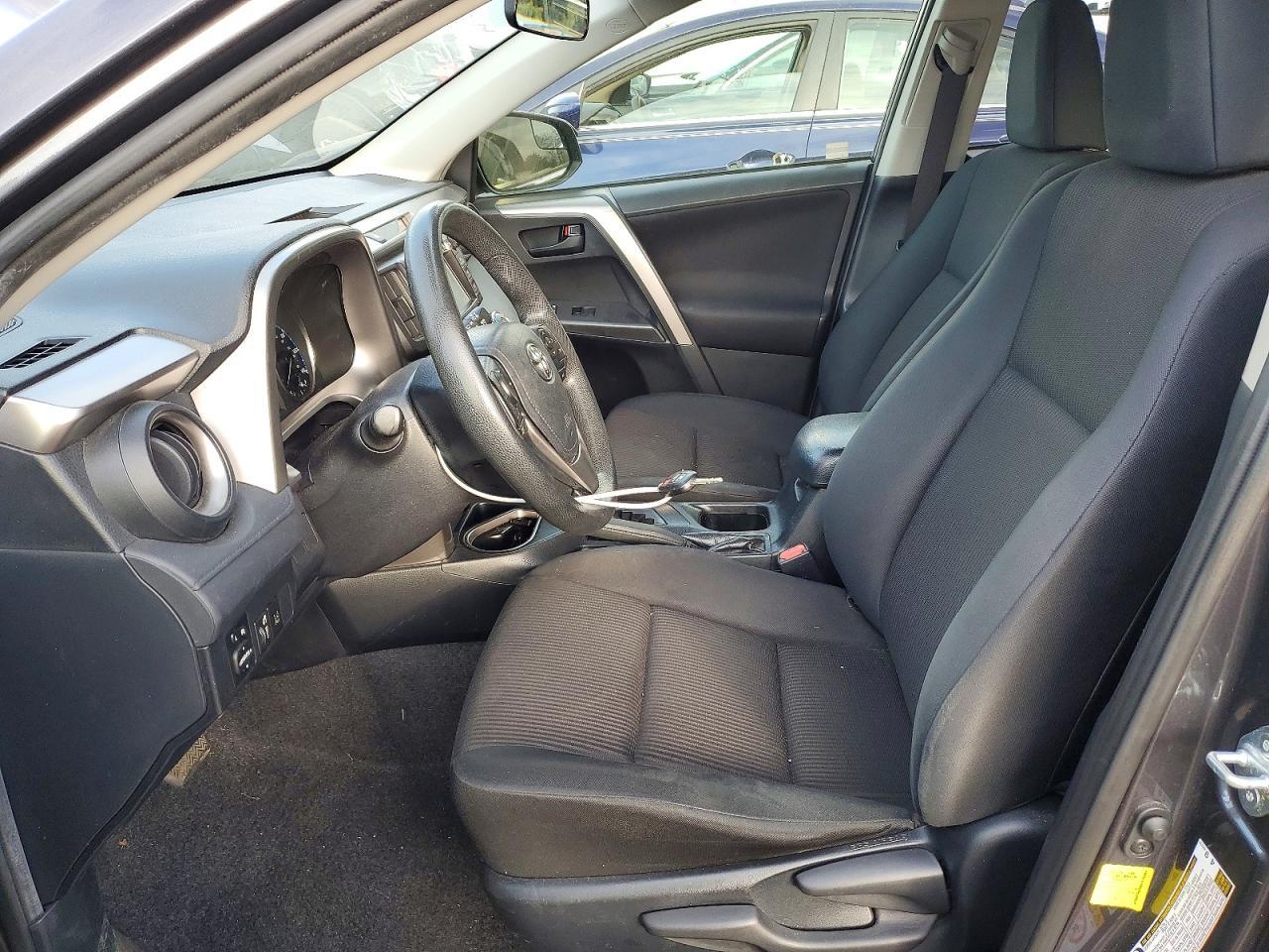 2018 Toyota Rav4 Le - zdjęcie 7