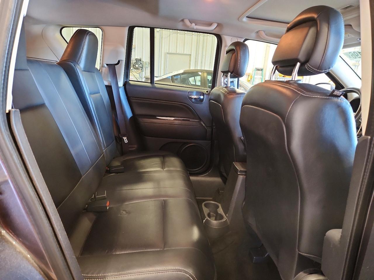 2016 Jeep Compass Latitude - zdjęcie 11