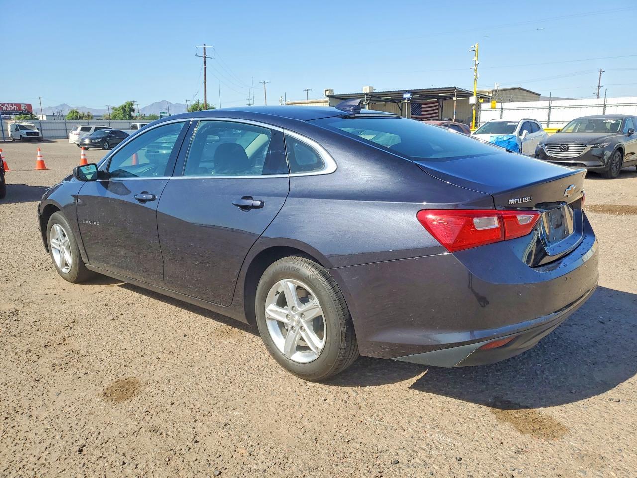 2023 Chevrolet Malibu Lt - zdjęcie 2