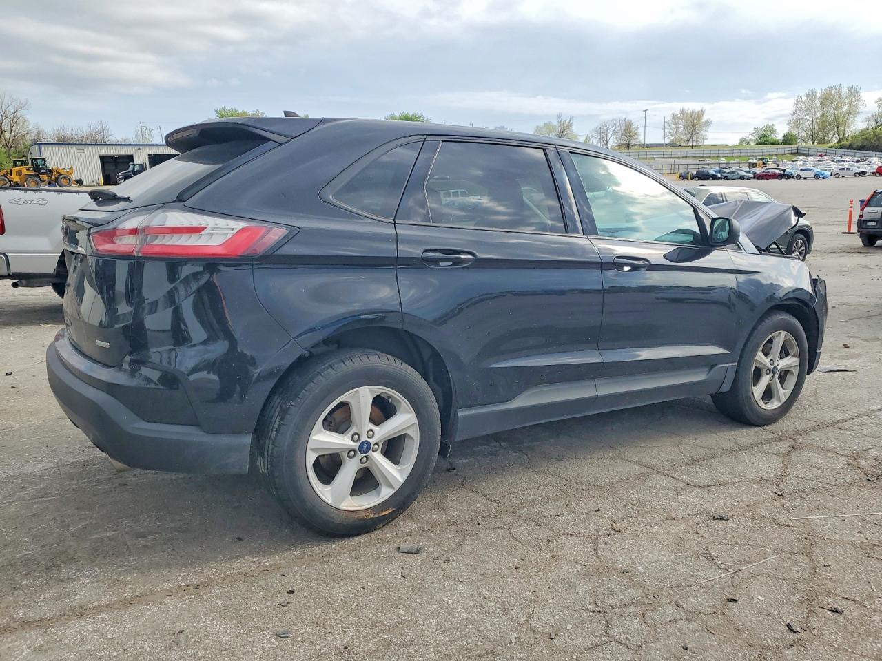2020 Ford Edge Se - zdjęcie 3