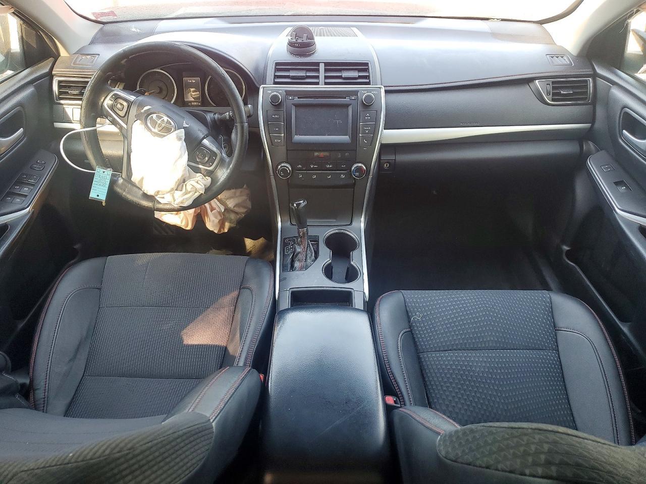 2017 Toyota Camry Se - zdjęcie 8