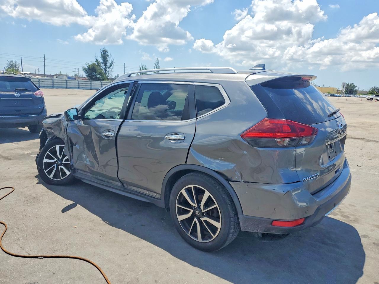 2019 Nissan Rogue Sl - zdjęcie 2