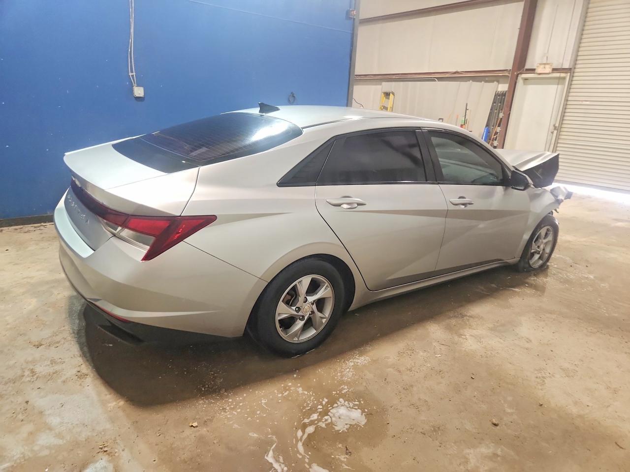 2021 Hyundai Elantra Se - zdjęcie 3