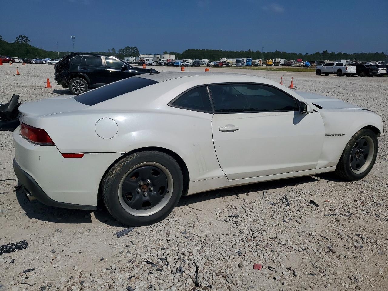 2015 Chevrolet Camaro Ls - zdjęcie 3