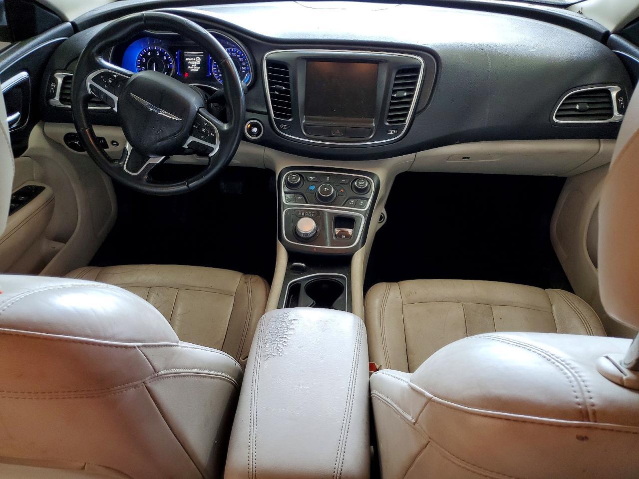 2016 Chrysler 200 Limited - zdjęcie 8