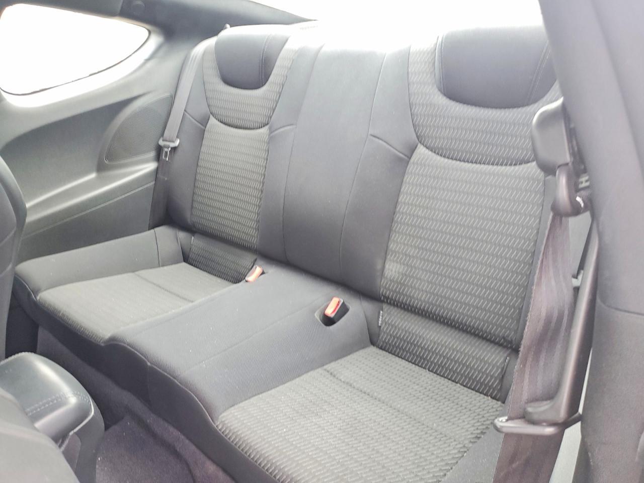 2013 Hyundai Genesis Coupe 2.0T - zdjęcie 10