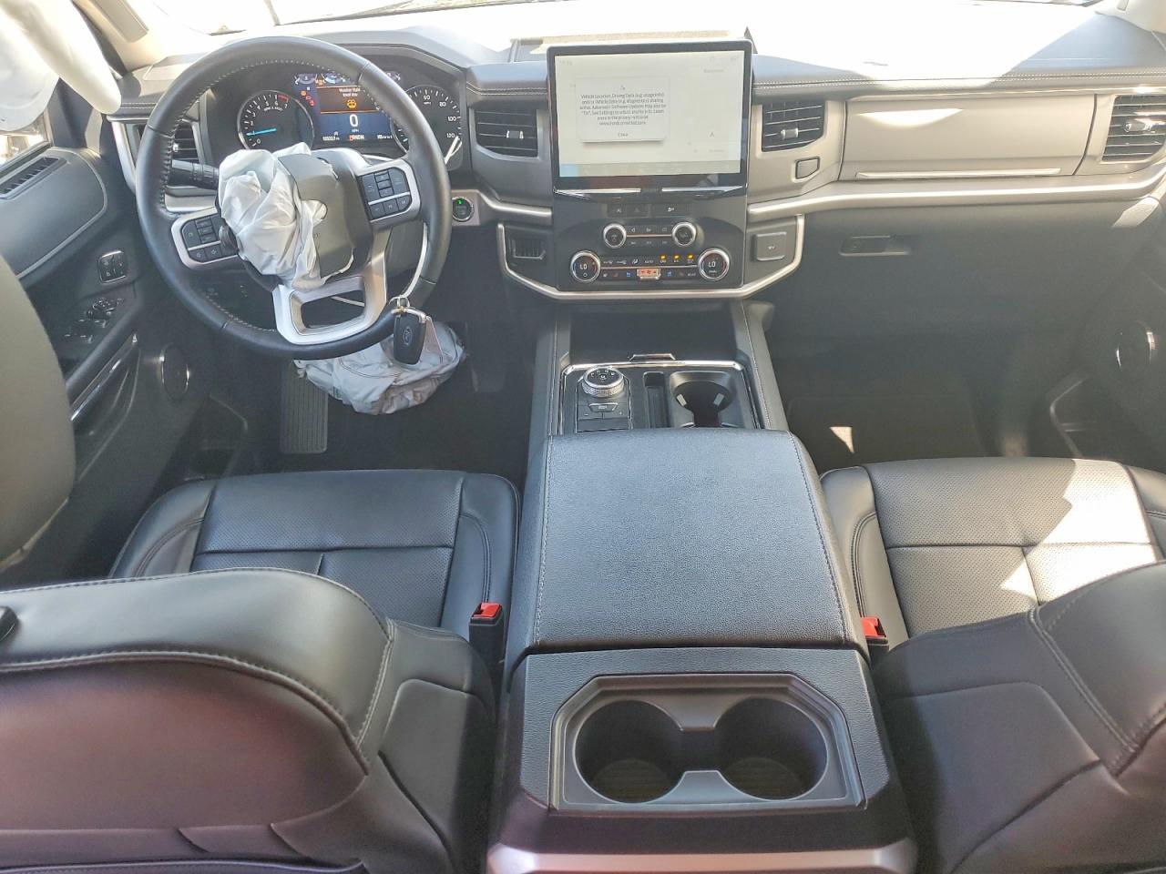 2024 Ford Expedition Xlt - zdjęcie 8