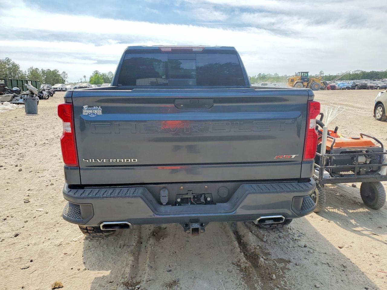 2019 Chevrolet Silverado K1500 Rst - zdjęcie 6