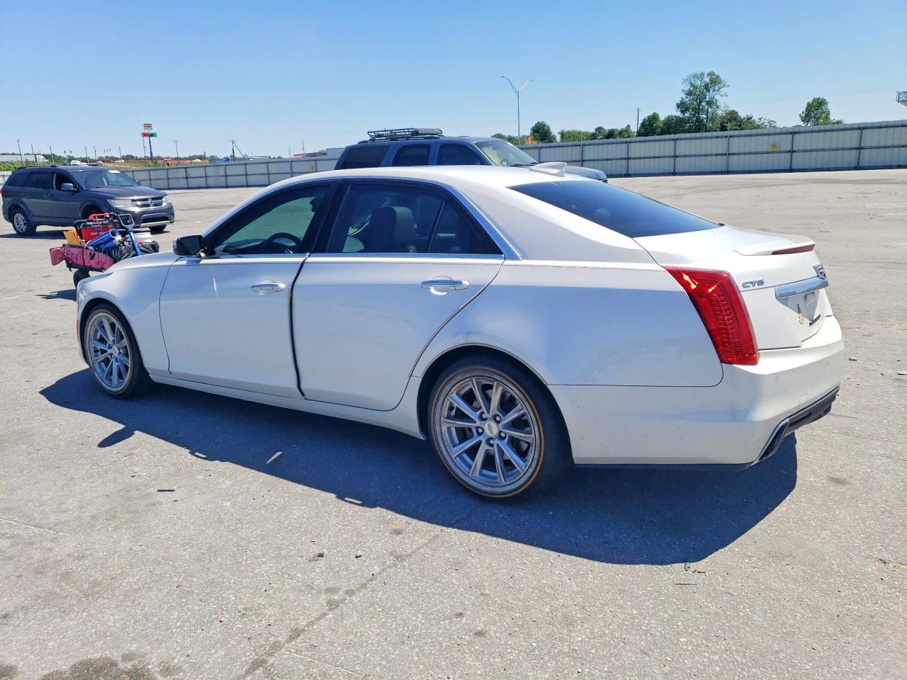 2019 Cadillac Cts - zdjęcie 2