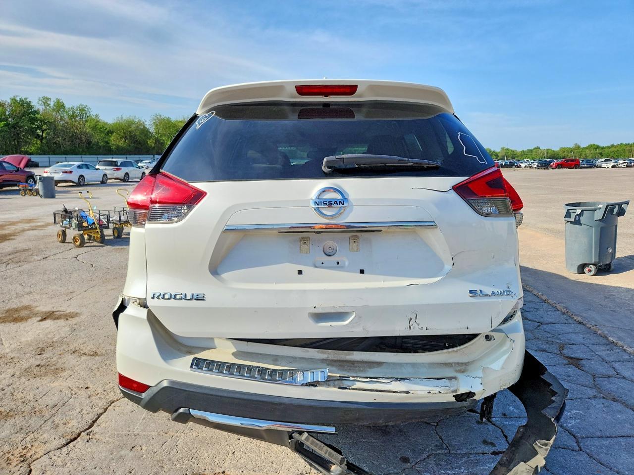 2017 Nissan Rogue - zdjęcie 6