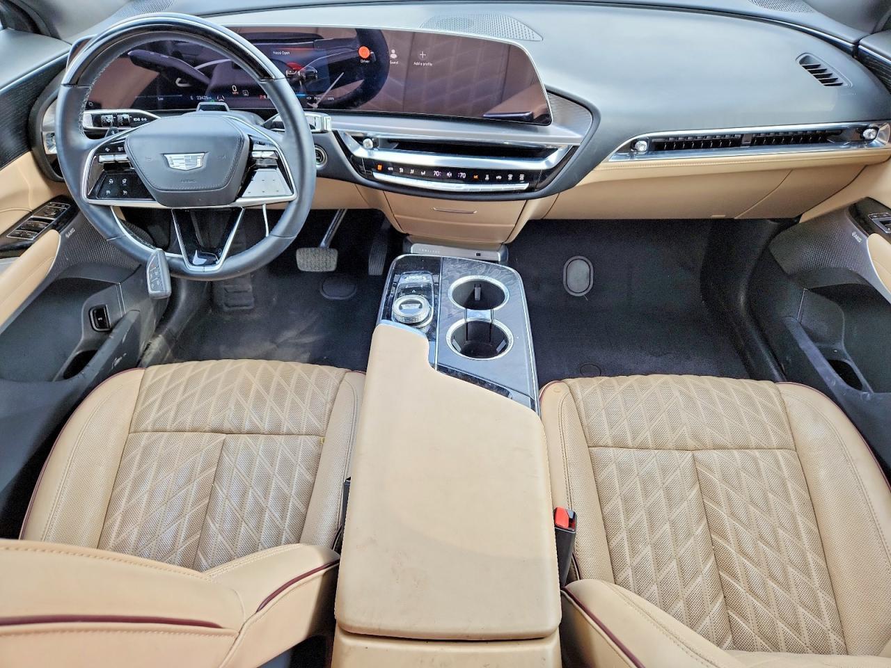 2024 Cadillac Lyriq Sport - zdjęcie 8